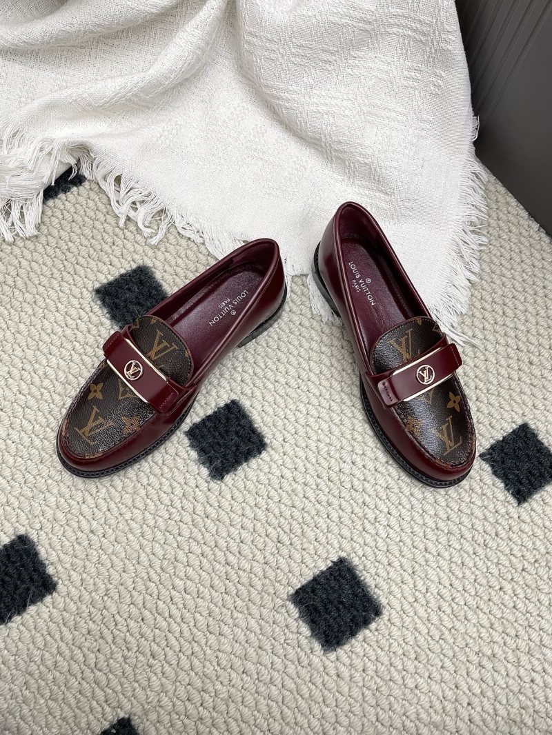 l0vis Vvtt0n loafers